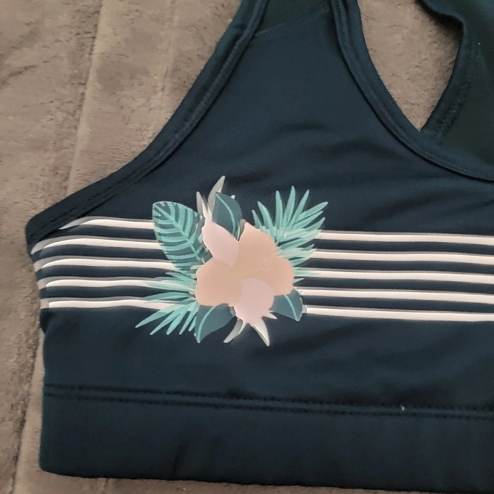 3/$15 Old Navy Sports Bra L 10-12
